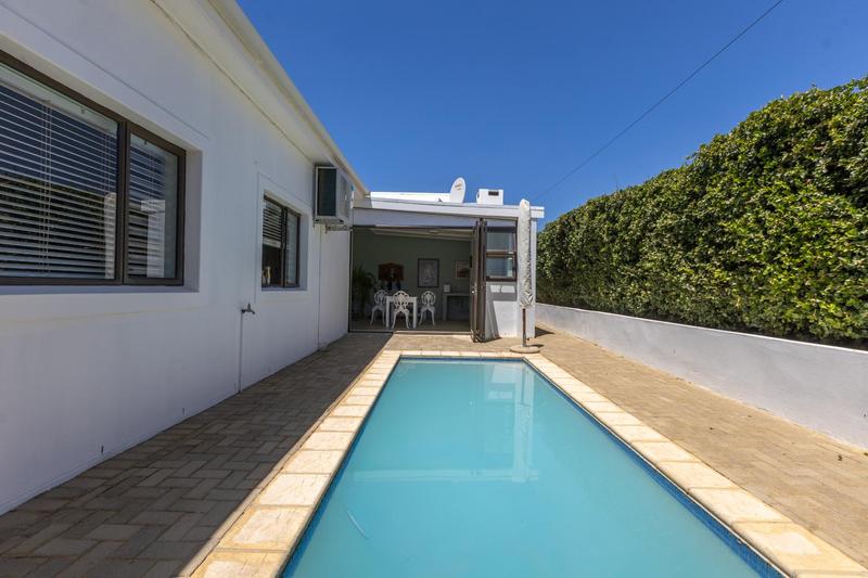 4 Bedroom Property for Sale in Riebeek Kasteel Western Cape